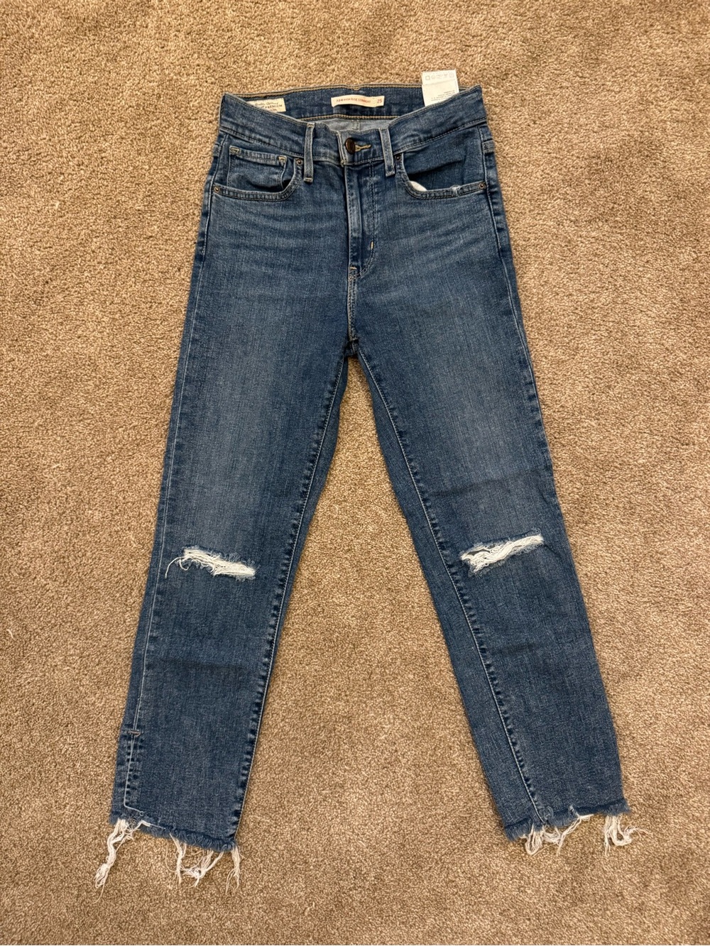 Levi’s 724 High Rise Straight Jean